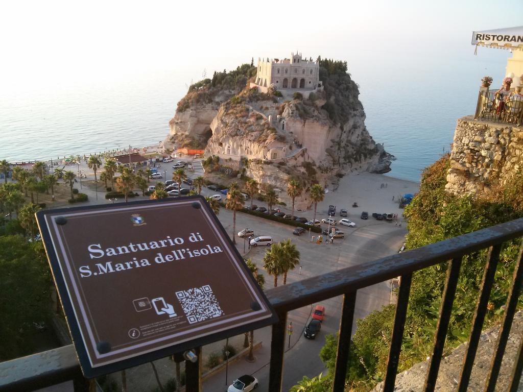 Вилла Residenza San Michele Тропея Экстерьер фото